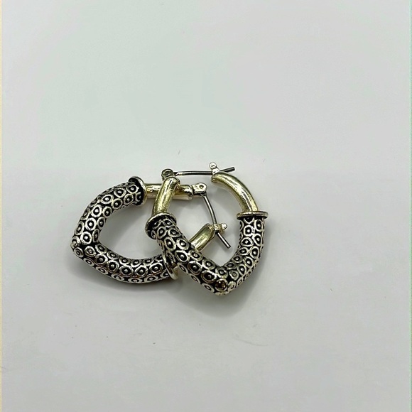 Premier Designs Earrings Tada Earrings. Antiqued Silver Plated Scroll Design - Picture 8 of 12